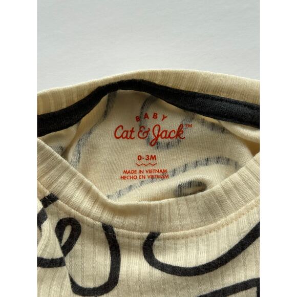 Cat & Jack Baby 2-Piece Outfit Set 0-3M Ribbed Heart Print Long Sleeve Outfit - Picture 3 of 5